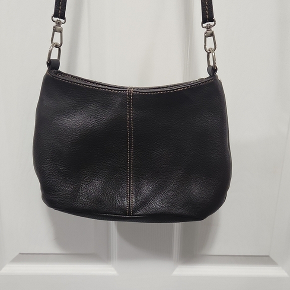 The Sak Black Shoulder Bag with Crescent Shape - Picture 3 of 7